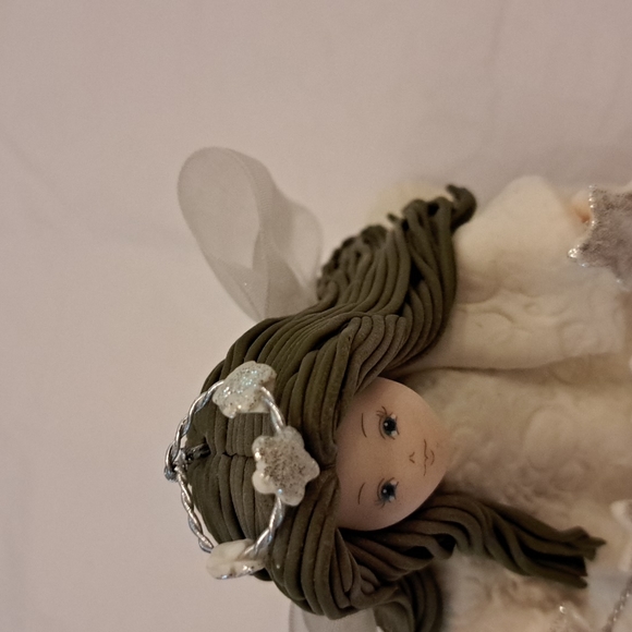 THE KNEEDED ANGELS - Picture 10 of 11